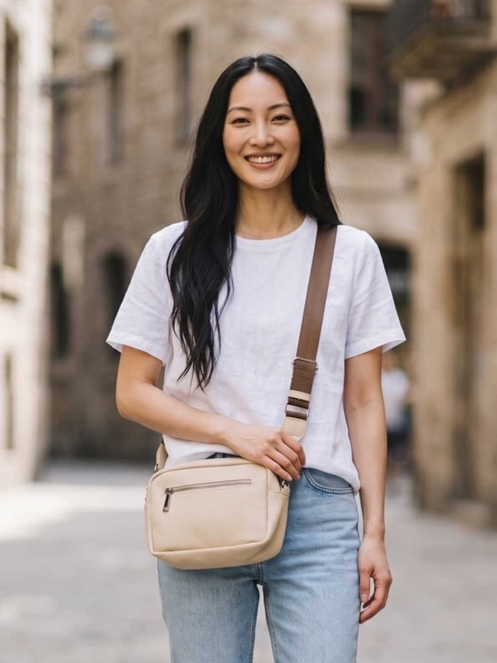 Cream Crossbody Bag with Front Zip Pocket - Unbranded